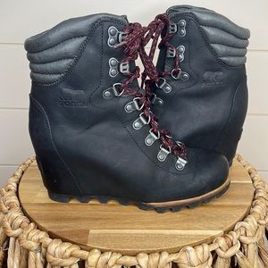 Sorel Black Leather Wedge Boots